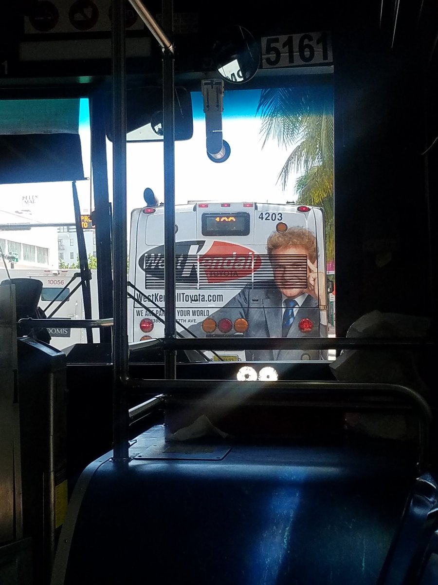 LarryThorson's tweet photo. I'm on a 120 bus in Miami Beach and there's another right in front. #mdtransit This ain't rush hour. https://t.co/NATsAn6YVo