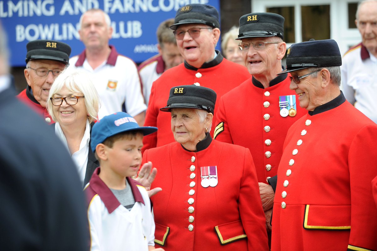 darrenpepe's tweet photo. #chelsea #pensioners #bowls match at #godalming &amp; #farncombe BC #surrey @SurreyAdSpills @SpillsSport https://t.co/tBKhiri2dS