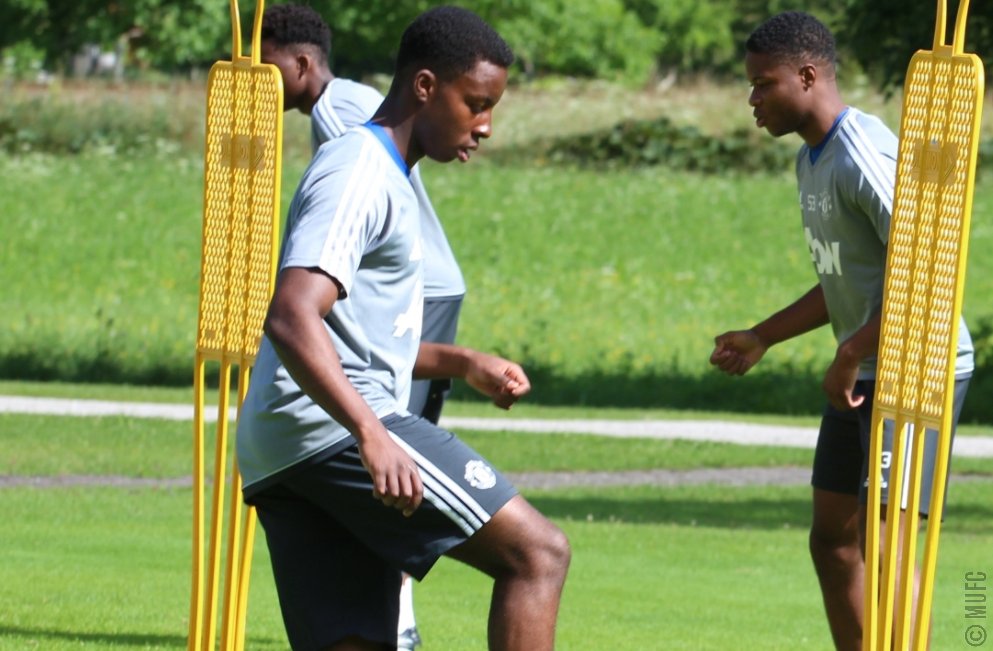 ManUtd's tweet photo. "It's about securing a place in the team &amp; trying to progress as a player." 

Tosin Kehinde's U23s ambition: https://t.co/MXeA0hX7ZH https://t.co/scZOb96STM