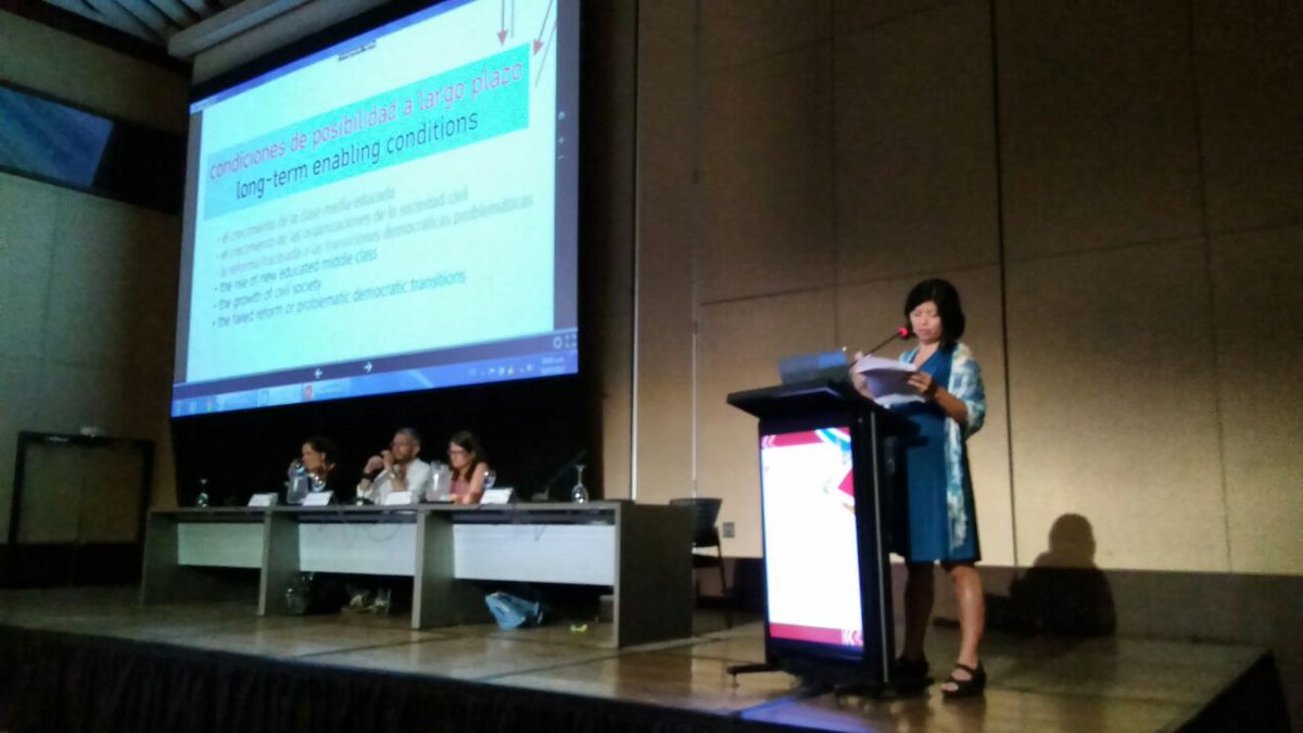 afacomco's tweet photo. Panel “Communication Emerging from a Changing World Full of Uncertainties- Social Movements” cofinanciado por @AFACOM_ en @IAMCR2017. https://t.co/AOVskiCziC