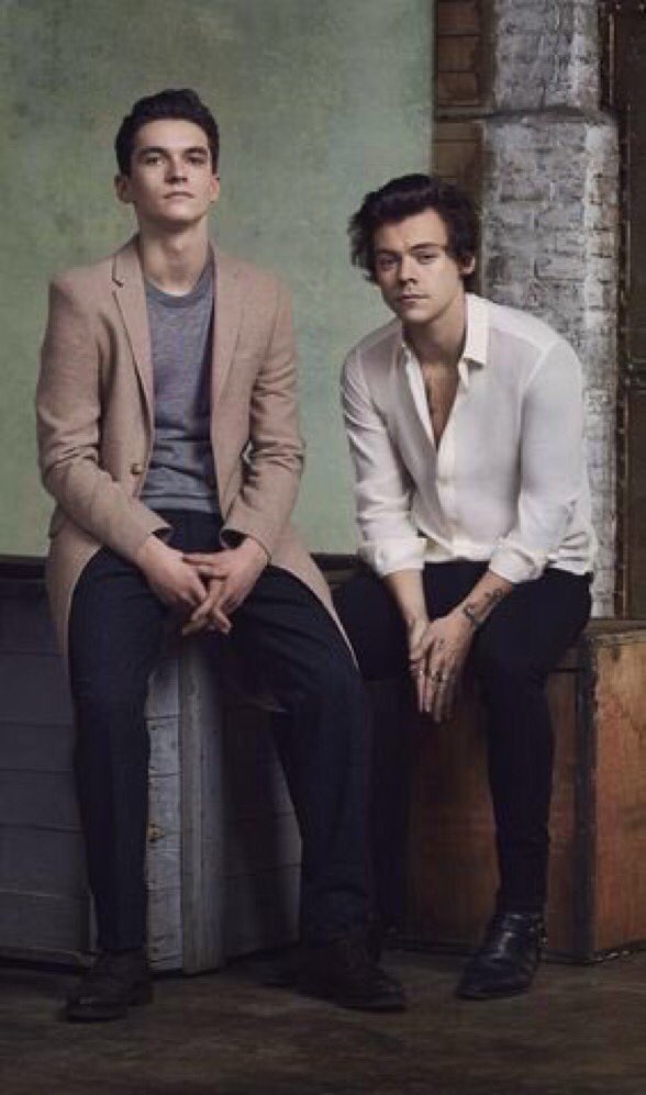 1D_24hNews's tweet photo. Harry and Fionn for #Dunkirk promo!!

#HarryStyles #Harry #Styles #HarryInDunkirk #DunkirkMovie https://t.co/oHxsdMkUN2