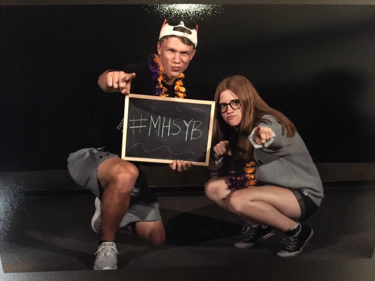 bcpacer130's tweet photo. what an experience! can't wait to get started on the yearbook with this goober and our yearbook staff this year! #sheila #vol101 https://t.co/94Cjd6LJ3V