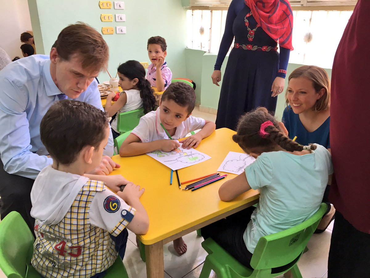 UKinEgypt's tweet photo. Whoever said transforming education was impossible? @EducateMeEgypt impacts 42,000 students using teachers' programs https://t.co/b09XAVvhYV https://t.co/3rF0m1o3PU