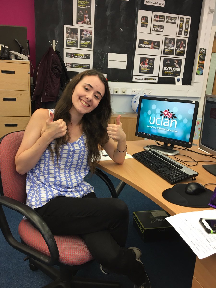 Uni_Lancashire's tweet photo. Last 20 minutes to ask @abirobins1996 any student life questions! #AskUCLan https://t.co/3Nf01s7b9r
