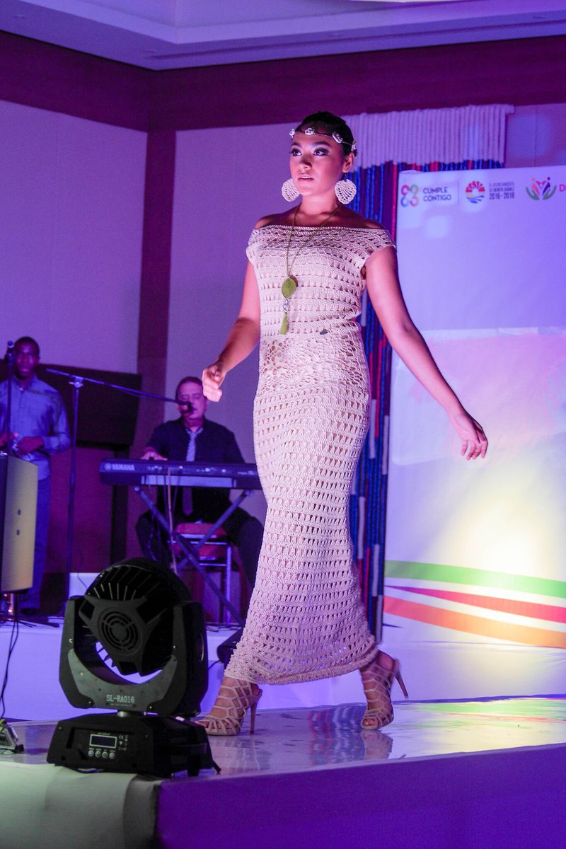HyattZivaCancun's tweet photo. #HyattZivaCancun anfitrión del “Fashion Show Crochet” @PatriciasDesign  presentó su nueva colección a beneficio del sistema @DIF_Cancun https://t.co/bDiLFccSeX