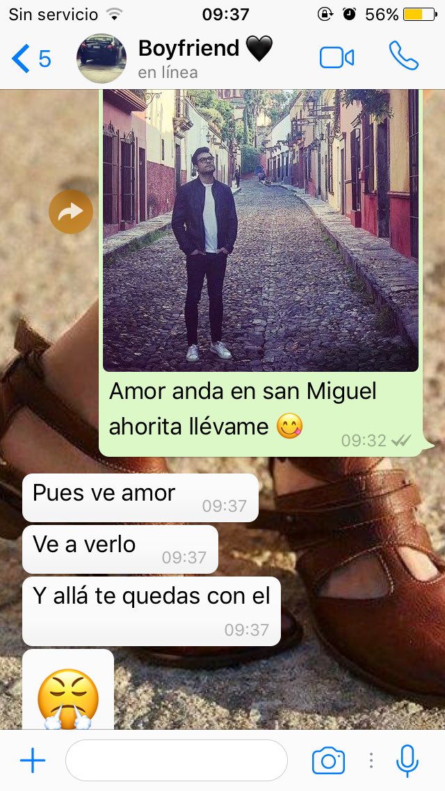 samagucha's tweet photo. Quisiera tomarle la palabra, pero yo sé que nunca lo leerás @_CarlosRivera 💕 aiñ https://t.co/0zS4nx3Dw5