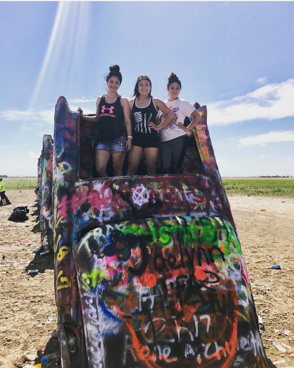 Peaches_804's tweet photo. #cadillacranch https://t.co/VOVr1tmtI5