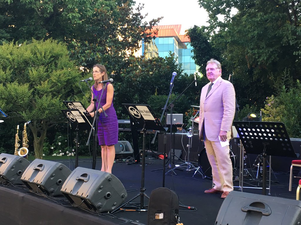 BCCT_1887's tweet photo. BCCT #summergardenparty : off to a great start! https://t.co/iY8SlWILPM