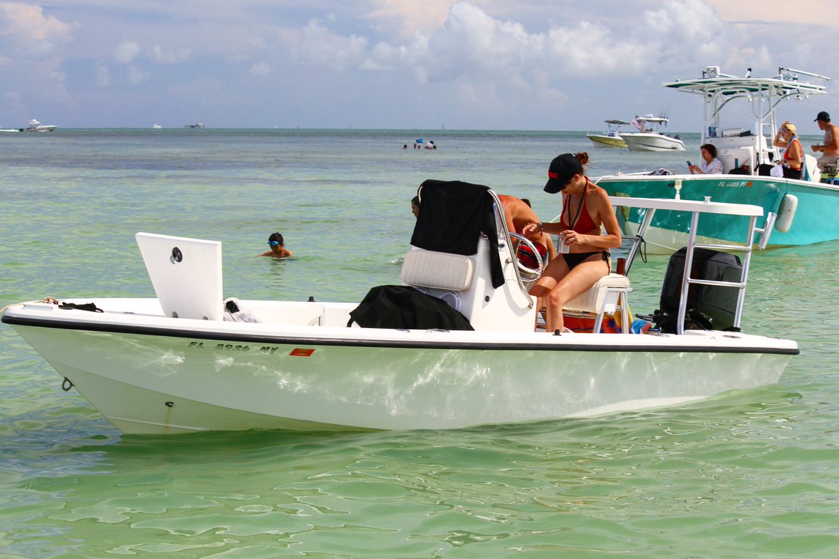 OfficialBoatMe's tweet photo. Visit the Nixon Sandbar in Key Biscayne to cool off from this hot summer weather! ☀️ #boatme #keybiscayne #biscaynebay #miami #miamibeach https://t.co/Lk6Tz7y5fm