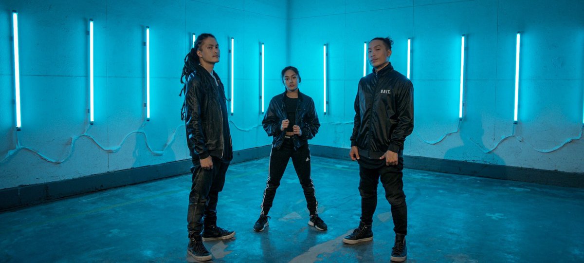 Mpact_Lor's tweet photo. Repping the B-Life @thelorbrothers X @logistx_ugf 🙌🏼🌊#undergroundflow #thelorbrothers #ugf #bboy #bgirl #kinjaz #thelab #inthelab247 https://t.co/WieLwhaI66