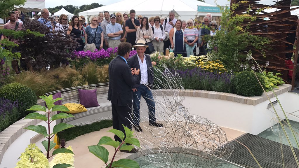 ActualLandscpes's tweet photo. Monty & Joe Swift filming the opening of Fridays Gardeners World #RHSTatton Park #FacingFearFindingHope https://t.co/Ozo0s5HMTk