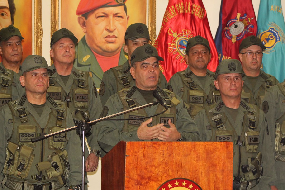 PrensaFANB's tweet image. "Al instar suspensión de la ANC, corriente injerencista extranjera ignora la naturaleza jurídica, originaria y popular de este proceso"