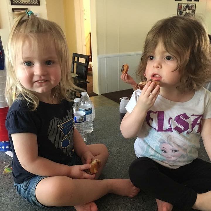 BionicSocialite's tweet photo. Omg. 😍😍 #AveryAnn #RoyaJane https://t.co/848o9rn2tw https://t.co/ekXHCFCaPZ