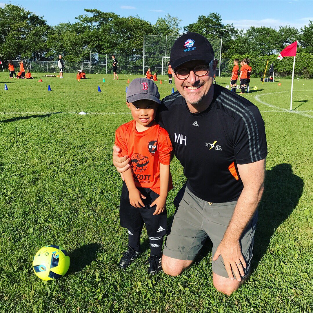 Storm_Soccer's tweet photo. Trio of pics of Coach @markharper & U6 Mini, also named Mark!The Marks had an impromptu juggling session. #MonsterMark #MiniMark #DynamicDuo https://t.co/KbbUtSQF0L