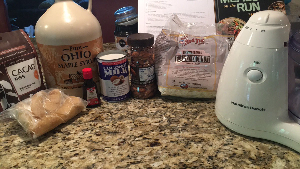 kwtris's tweet photo. New recipe today! #paleo #vegan Almond Joy ice cream. Perfect for a #DairyFree & #glutenfree #triathlete #beamingbaker #healthyISgood https://t.co/kFPgz5uUvX