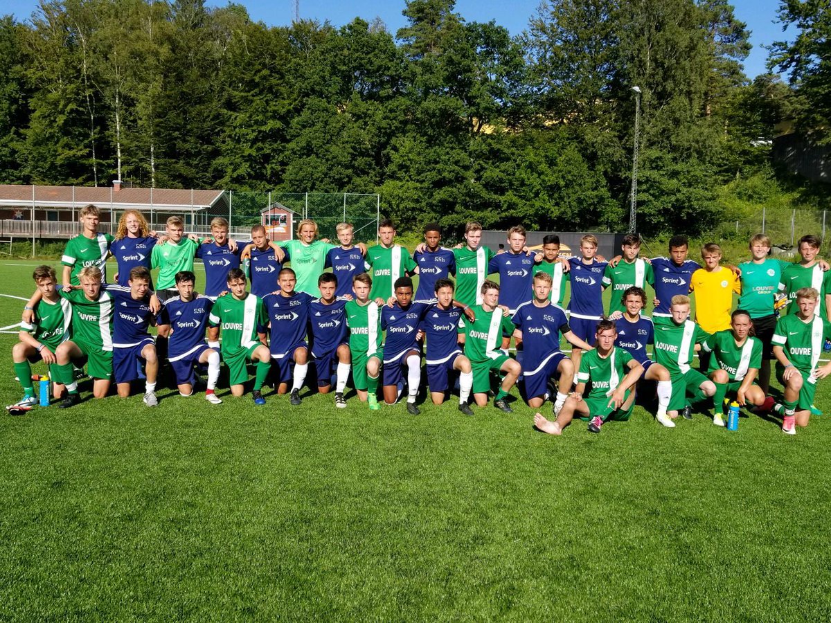 ClubChampsInc's tweet photo. 01 Boys with win over Guernsey Schools - advance to knockout rd tomorrow. https://t.co/rPPFgcc3wj