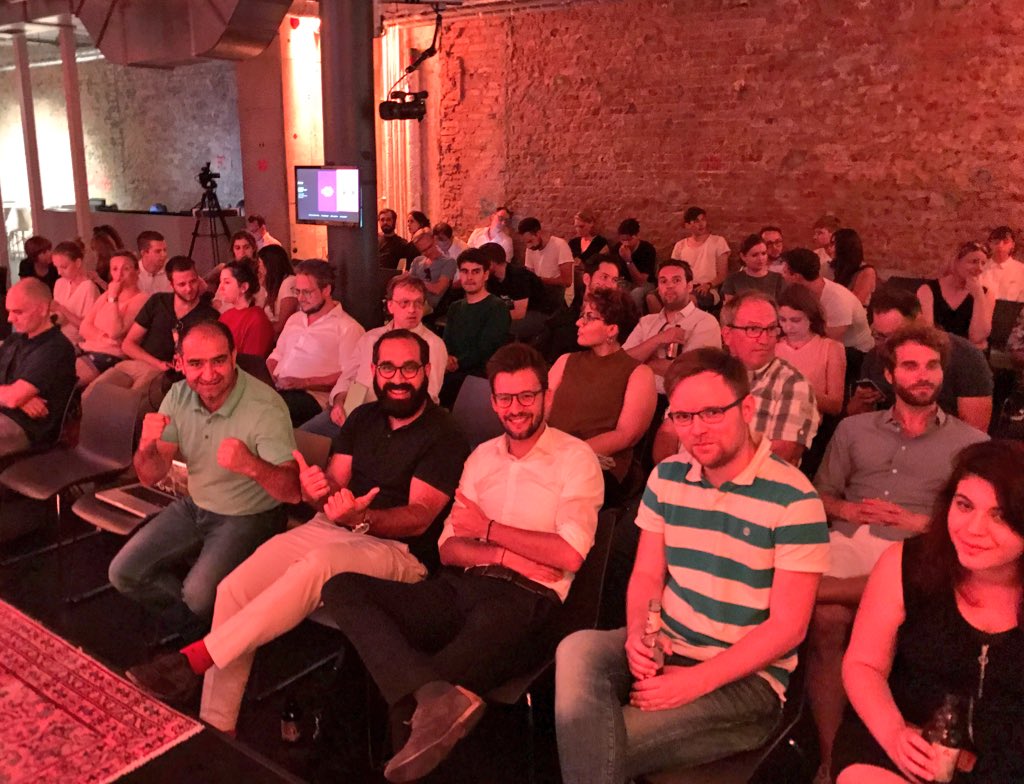 OezcanMutlu's tweet photo. Warten auf @cem_oezdemir #FactoryFireside geht gleich los 👍 Welcome in meinem Wahlkreis Berlin-Mitte lieber Cem #MutluDirekt #BTW17 https://t.co/QxZvEdlLsJ