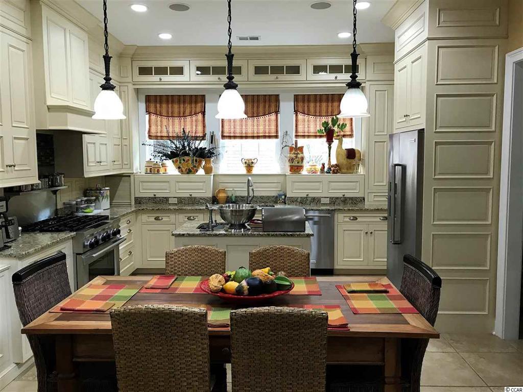 FitzgeraldRlty's tweet photo. New listing in Creek Harbour! 5 Bedrooms, 5 full baths plus 2.5 baths. With much more a must see. Call today to view this beautiful home! https://t.co/CtAzD6qOhd