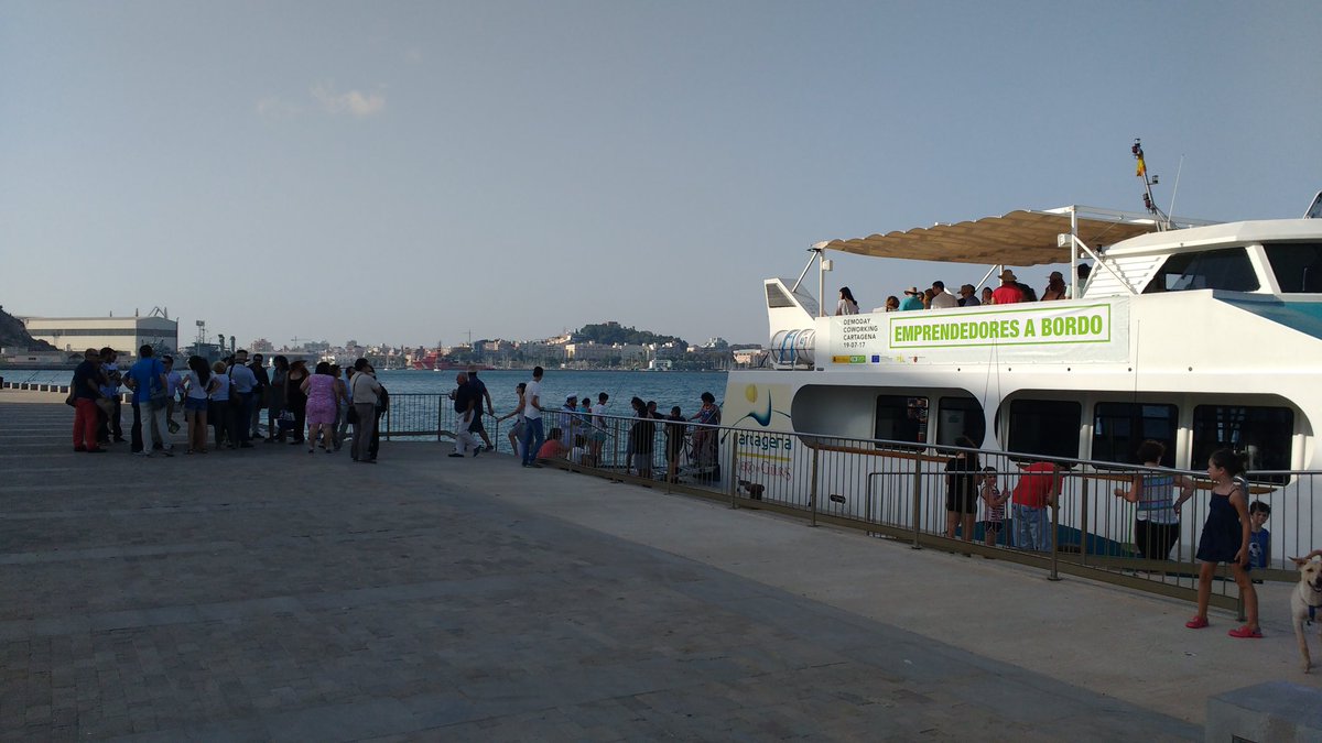 ArmadaAlvaro's tweet photo. Emprendedores a bordo en el #Demoday #Cartagena @eoi @infoRMurcia https://t.co/LqGCgJ08XC