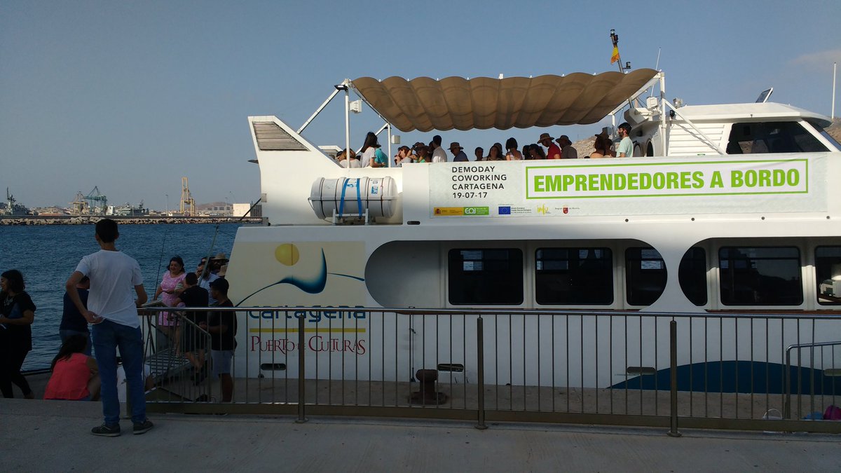 ArmadaAlvaro's tweet photo. Emprendedores a bordo en el #Demoday #Cartagena @eoi @infoRMurcia https://t.co/LqGCgJ08XC