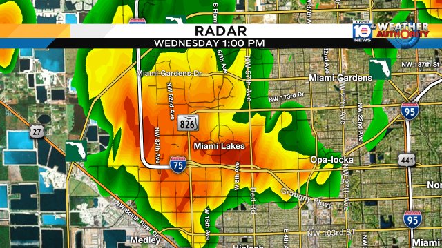 HEAVY RAIN - Miami Lakes under a downpour right now. #Flwx https://t.co/DrbixZ4e2h