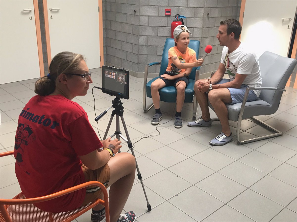 Activak's tweet photo. En op journalistenkamp hebben ze Andy uiteraard mogen interviewen #bvopkamp #activak #dezomerisvanons https://t.co/DNlc7BLBWf