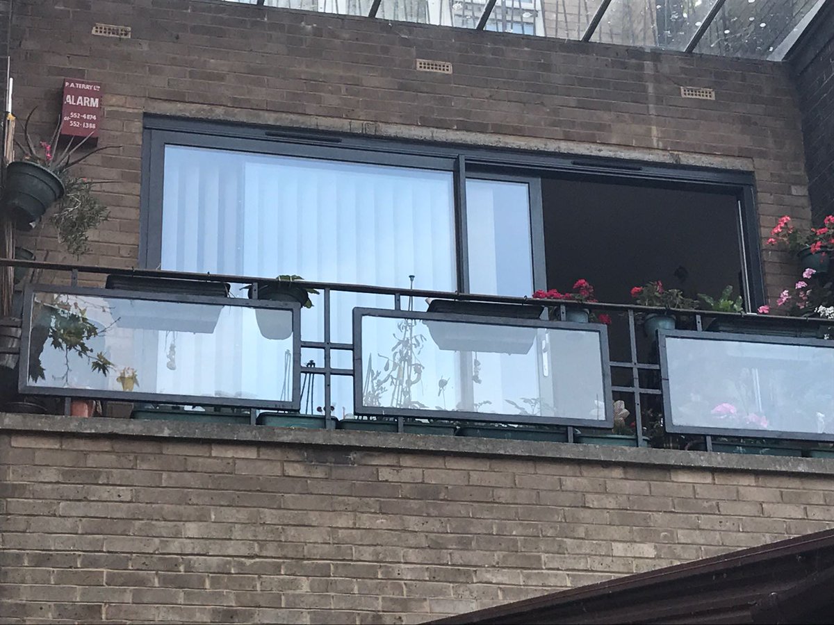 DWLWindows's tweet photo. A new lease of life to this property!  #Smart #Alitherm 300 windows and #Smart #Visoglide Plus sliding doors installed in Anthracite Grey. https://t.co/E19M3deZLJ