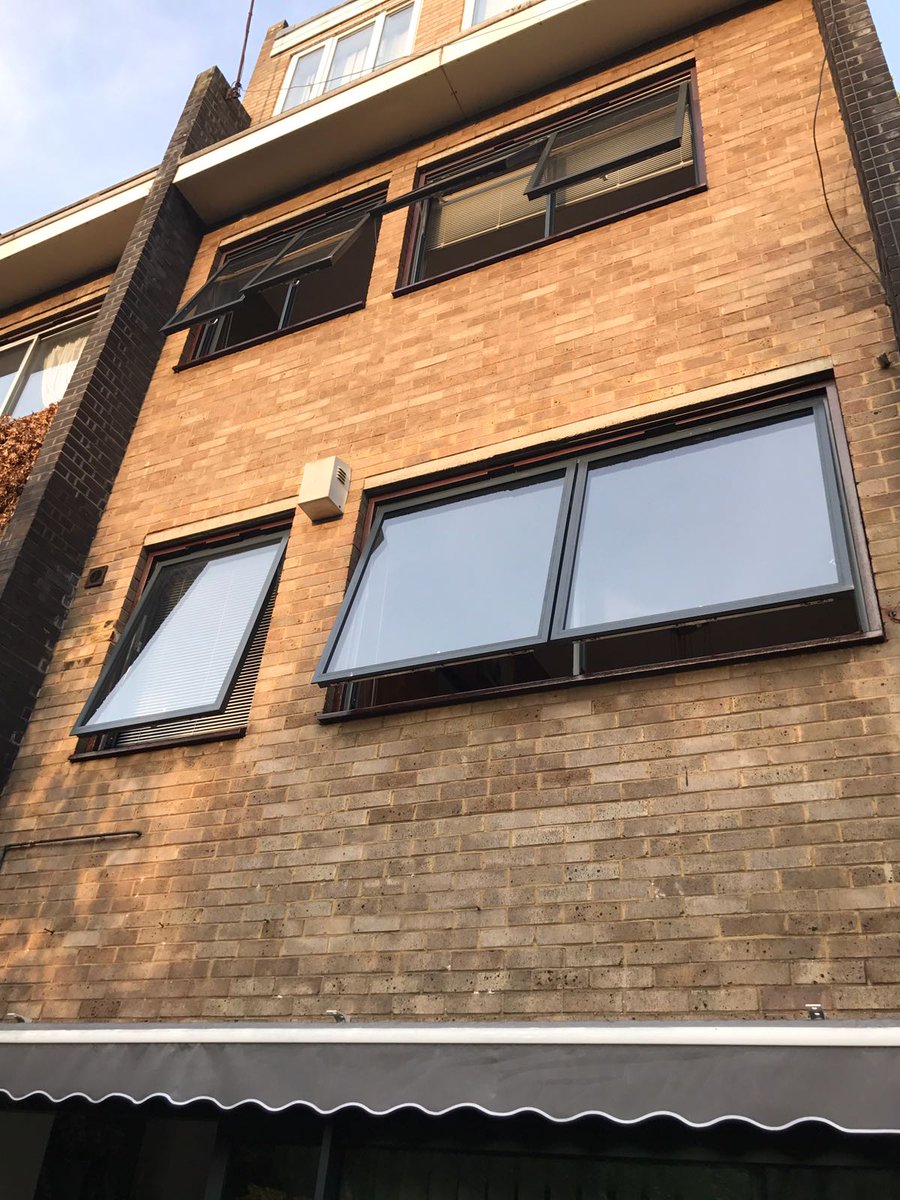 DWLWindows's tweet photo. A new lease of life to this property!  #Smart #Alitherm 300 windows and #Smart #Visoglide Plus sliding doors installed in Anthracite Grey. https://t.co/E19M3deZLJ