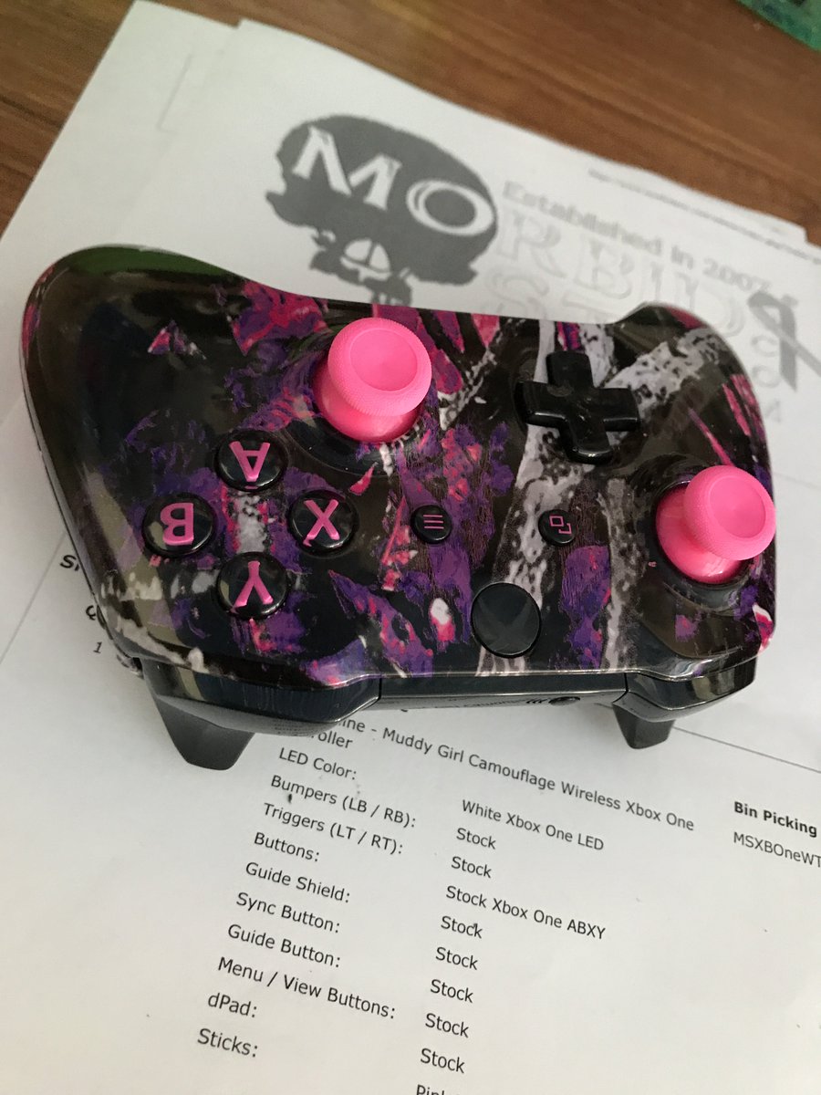 Morbidstix's tweet image. Muddy Girl Xbox One S Controller - Save 10% with code 4MyStix at MorbidStix.com #MorbidStix #MuddyGirl #CamoController #xboxone
