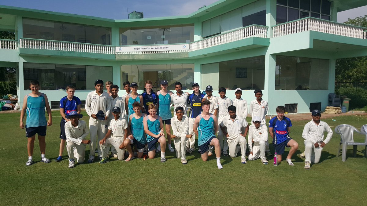 NSB_Sport's tweet photo. Great spirit amongst the lads from both sides who will all never forget the game! #scenes #memories #tourspirit #socksandsliderstour #HTB https://t.co/9JDCHShoba