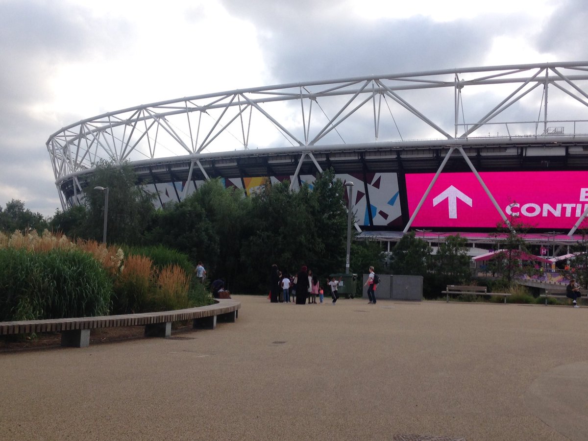 alicerobinson22's tweet photo. Latest volunteering shift complete at #WorldParas preparing flags for all the medal ceremonies this time! https://t.co/jja7osua0D