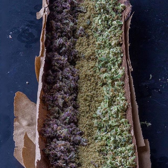 DankPost's tweet photo. Fav if you could use this blunt rn 🍁 https://t.co/3lB93Sg0F9