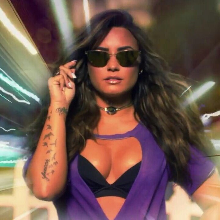 bitchiamselly's tweet photo. FUCK ME LOVATO 🔥🔥🔥❤️ @ddlovato 
#SORRYNORSORRYVIDEO 
#SorryNotSorryOutNow https://t.co/zw3T6hBCni