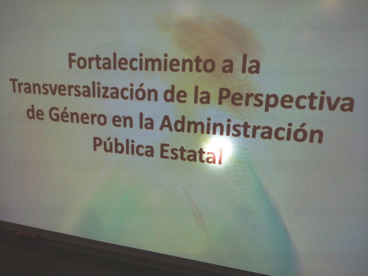 MiPortalQRoo's tweet photo. Continuamos con la campaña de sensibilización sobre la perspectiva de género, impartido a personal de la @ComunicacionQR  y @EducacionQR . https://t.co/RCbojyEQE4