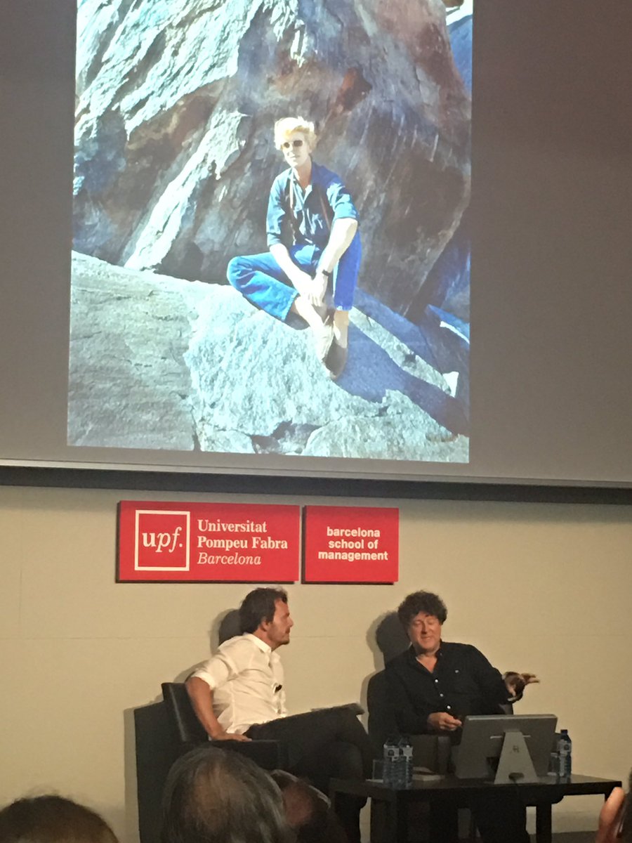 maiteruiza1's tweet photo. Espectaculars les fotos de Denis O'Regan de David Bowie #Bowietalks Desxifrant Bowie amb @bsm_upf https://t.co/amRC86eWoK
