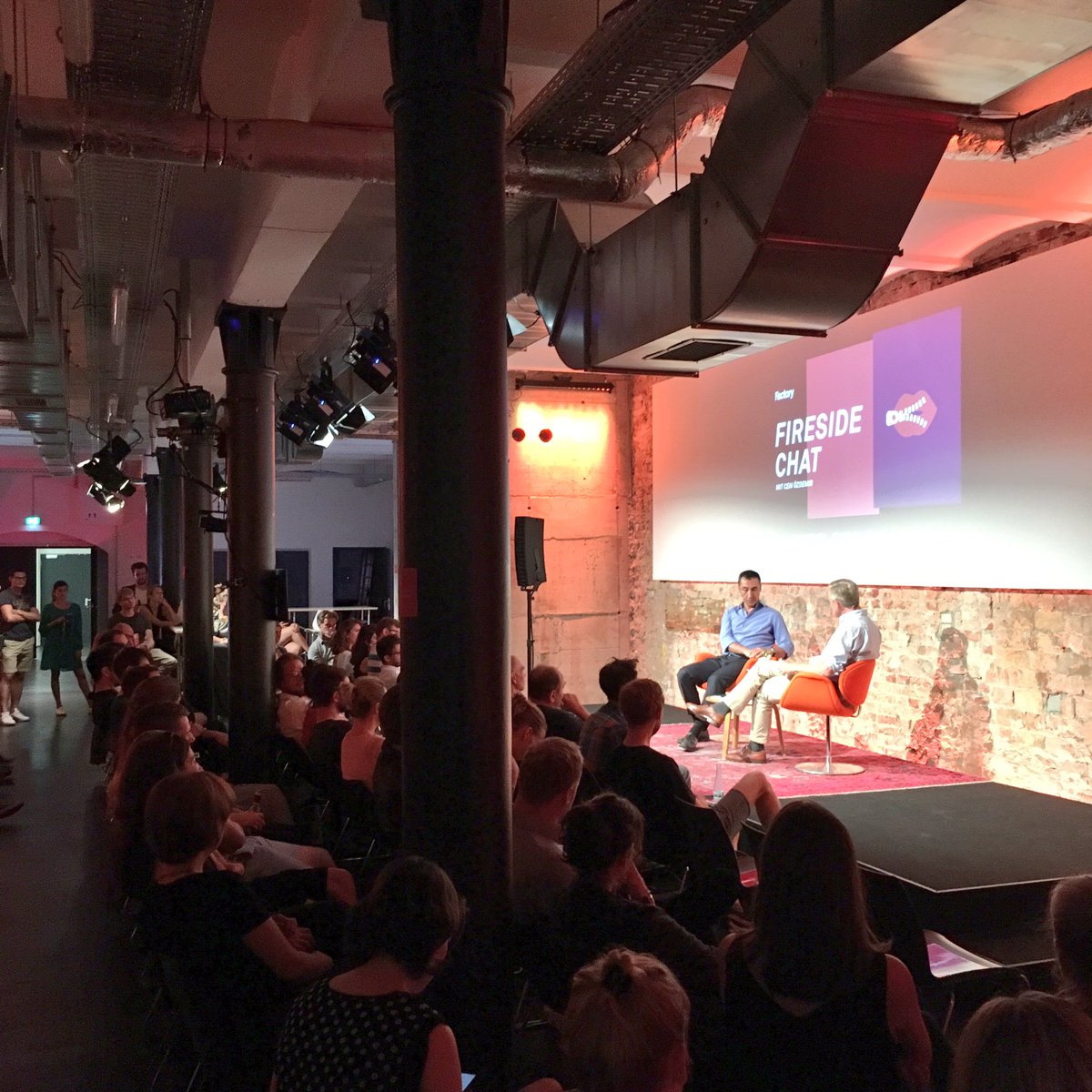 niclasberlin's tweet photo. Great to have @cem_oezdemir @FactoryBerlin ! w/ @Die_Gruenen #FactoryFireside #DemocracyIsEverything https://t.co/9lLFqBqDb0