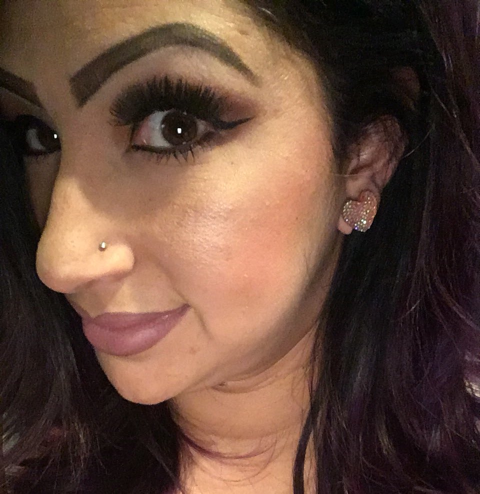 studlycreative's tweet photo. LOVE LOVE LOVE these crystal stone hearts! ❤️ #myfavs #crystalstoneheartstuds #orderyours #soshiny #heartstuds #glorystuds #studlycreative https://t.co/oIN08vadlb