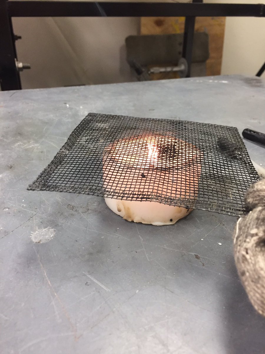 FPEUMD's tweet photo. It's summer camp demo time again! #E22017 #fpe #fireexperiments @ClarkSchool https://t.co/xuP7Dc6c8C