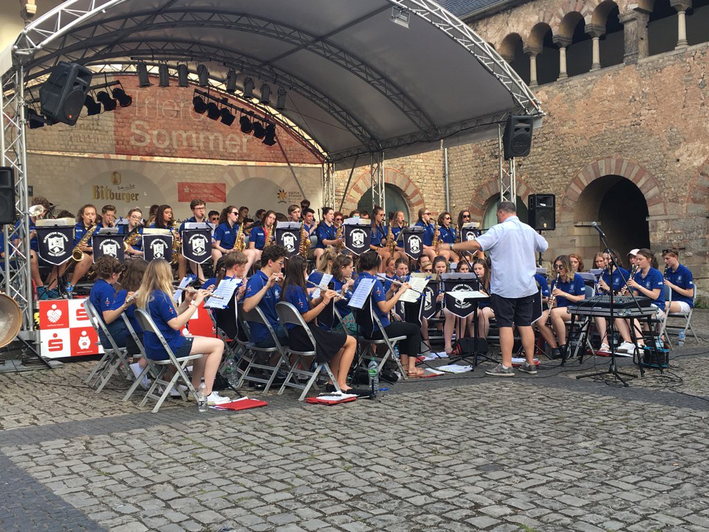 Performing A Mozart Festival in Trier. Fantastic audience yet again. #UVHSontour