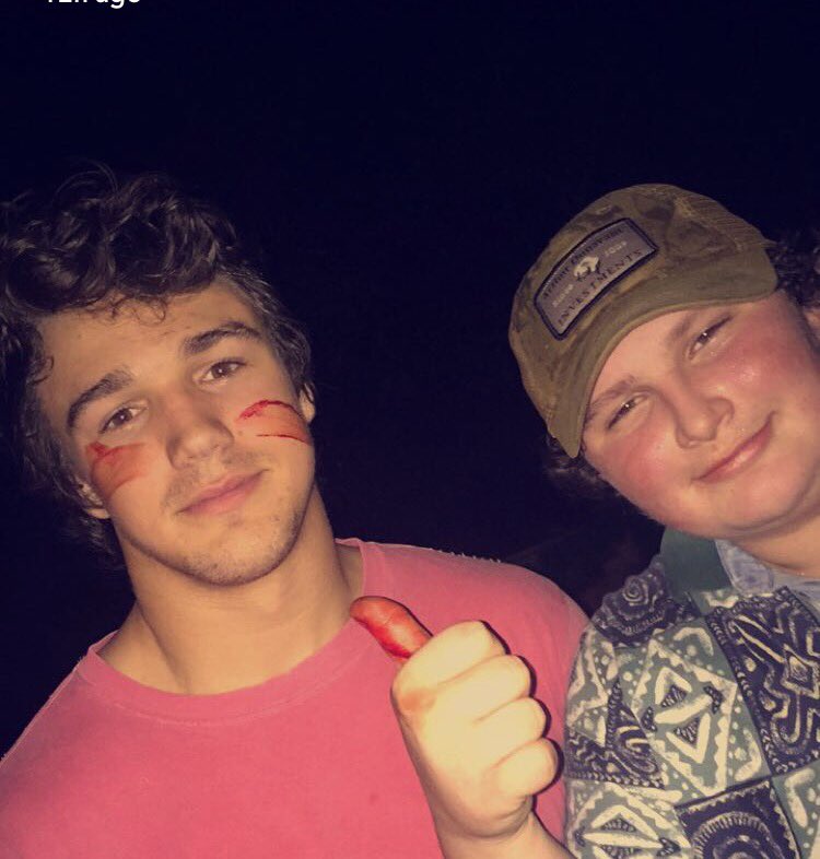 cardij69's tweet photo. @baughdoster99 happy birthday #hellandback #dontgiveanf #fyea #goat #💕 https://t.co/jsPZcx9254