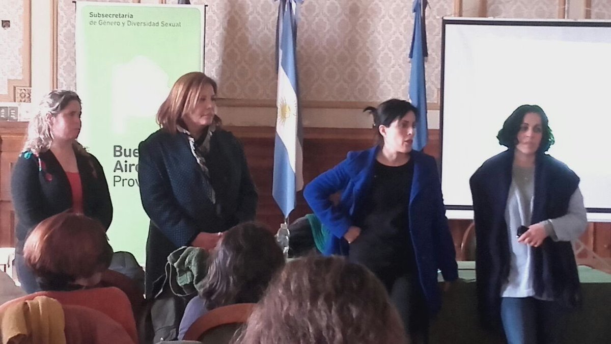 Luegger's tweet photo. Hoy en Azul el Int @BertellysHernan dio la bienvenida al #EncuentroRegional #Abordaje e Intervenciones en los Hogares d Protección Integral https://t.co/xIq2QifaH1