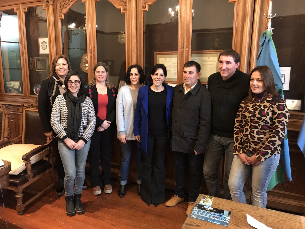 Luegger's tweet photo. Hoy en Azul el Int @BertellysHernan dio la bienvenida al #EncuentroRegional #Abordaje e Intervenciones en los Hogares d Protección Integral https://t.co/xIq2QifaH1