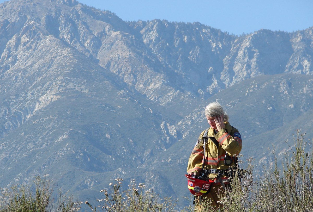 code3foracure's tweet image. #BeatTheHeat
Keep a stocked up cooler on the apparatus &amp;amp; in your personal vehicle.
#firefighters #healthandsafety #FireHouse #FireNews #FDIC