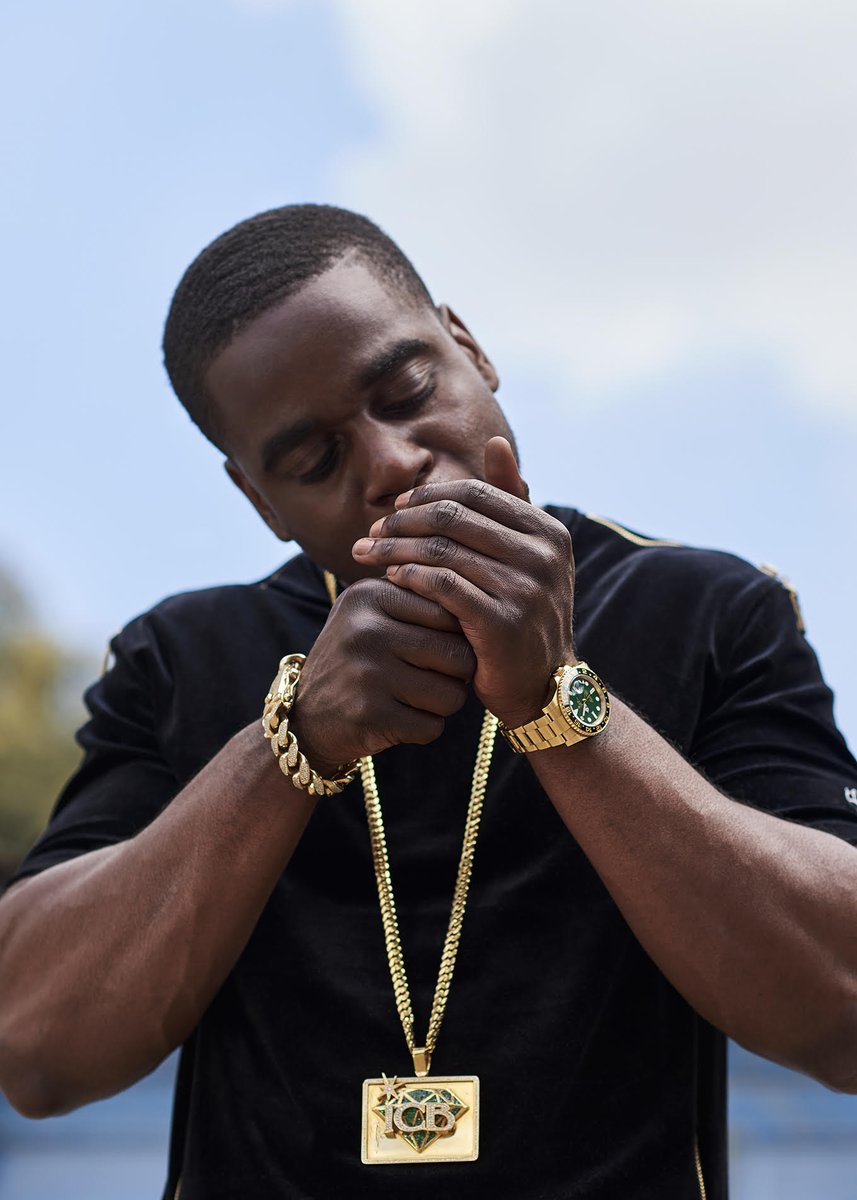 complex_uk's tweet image. 🚨 PREMIERE 🚨

Skrapz (@skrapzisback) is back with flossy visuals for &quot;Not Like Me&quot; bit.ly/2tH2hmo