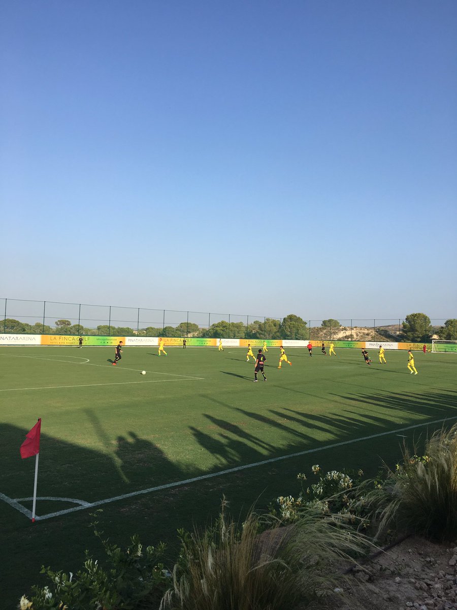 Vissente21's tweet photo. A por segundo tiempo del #Villarreal B - #CDIlicitano https://t.co/fyWMeG4c9W
