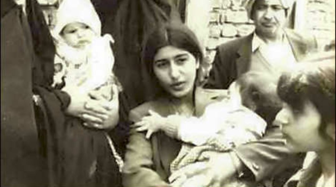 Kurdish_culture's tweet photo. Kurdish #Feyli (#Pahla #Fayli #Faili #فیلی کورد)family while being deported by former Iraqi regime in 1970s
#FeyliKurds https://t.co/f30aEkk4e7