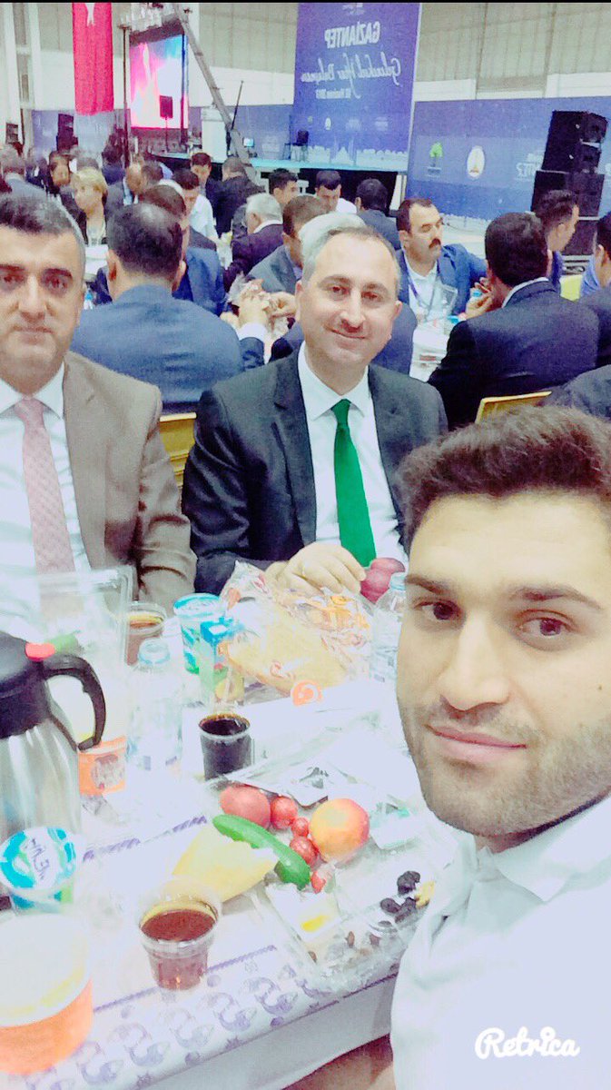 Sayın bakanım iftar yemeğinde adalet bölümü mezunlarının mağduriyetini size anlatmıştm adalet bölümü şartı getirilsin lütfen <a href="/abdulhamitgul/">Abdulhamit Gül</a>