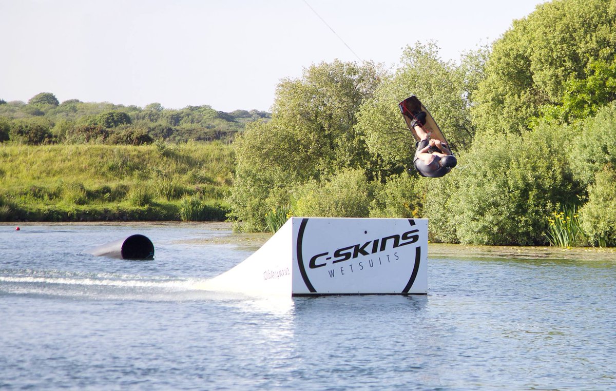 RetallackWake tweet picture