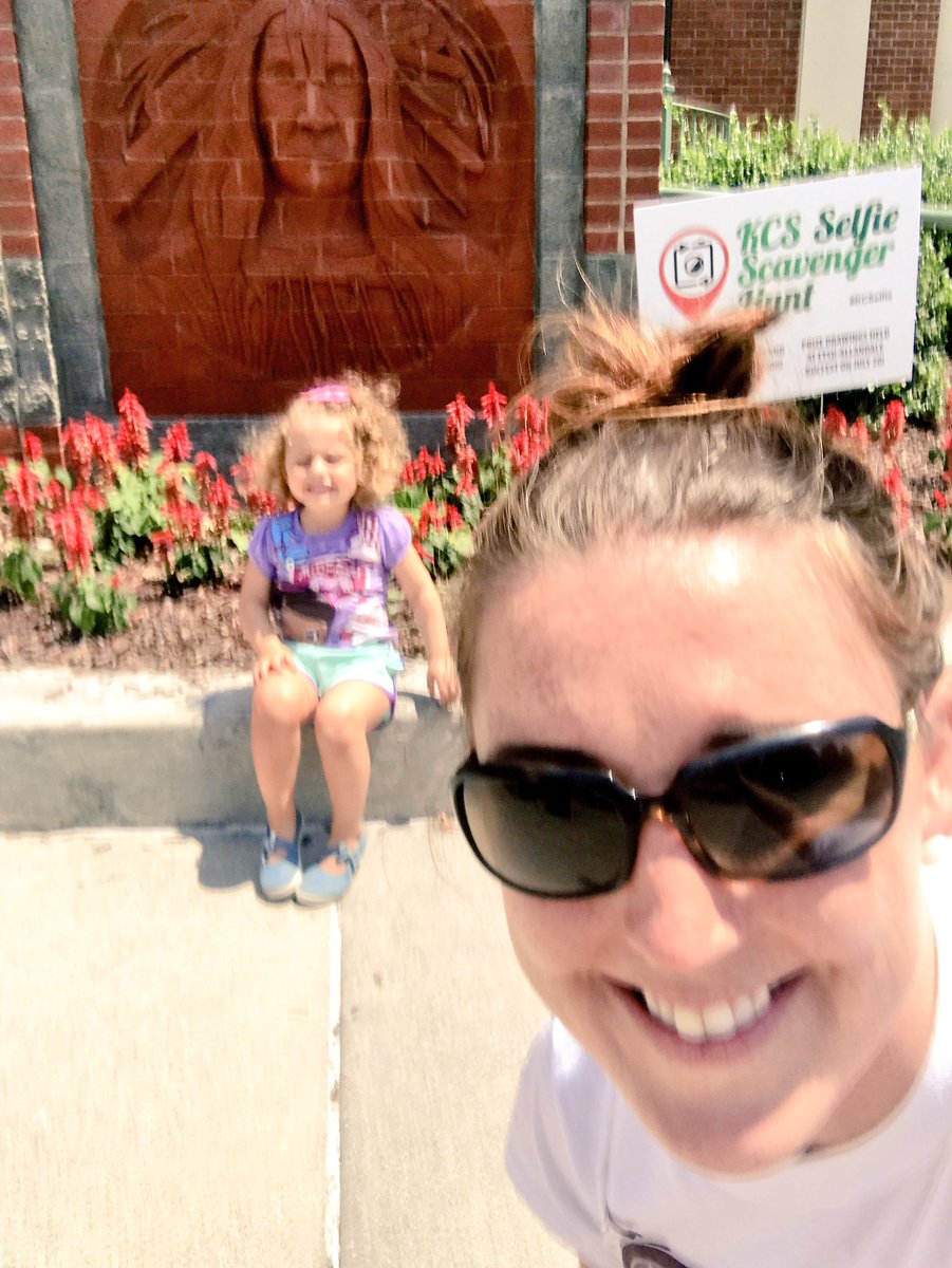 LynnaBingham's tweet photo. KCS Selfie Scavenger Hunt with @KateBingham1018 #KCSelfie https://t.co/XDx8Gr8Epj