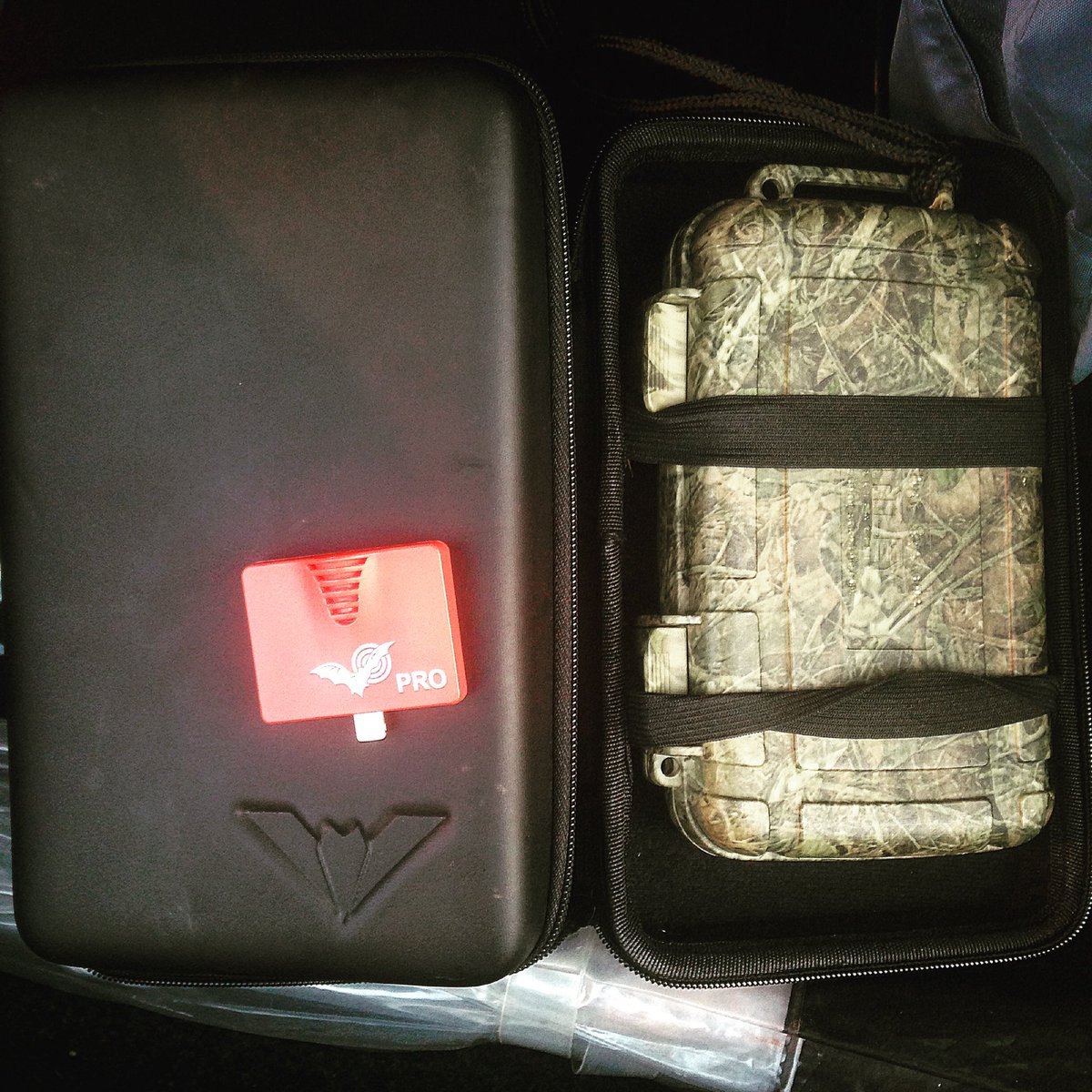 L0tt4i's tweet photo. #bat #detectors from this #mornings #dawn bat #survey @WildlifeAcoust #emtouchpro @WhartonArb #Precologist #ecologist @_BCT_ #surveyseason https://t.co/CoZFC9ovEg